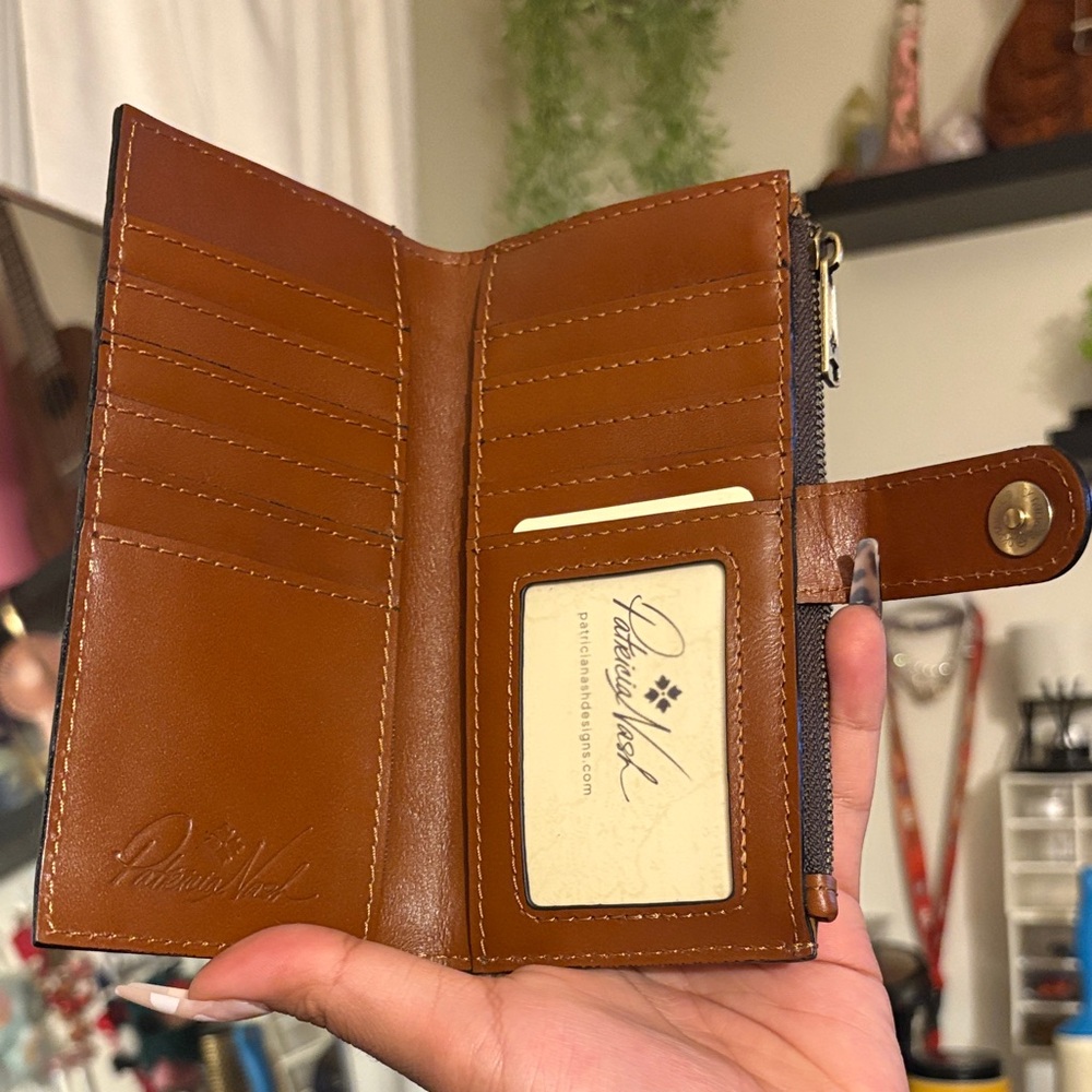 Patricia Nash Leather Wallet NWOT - Picture 5 of 9